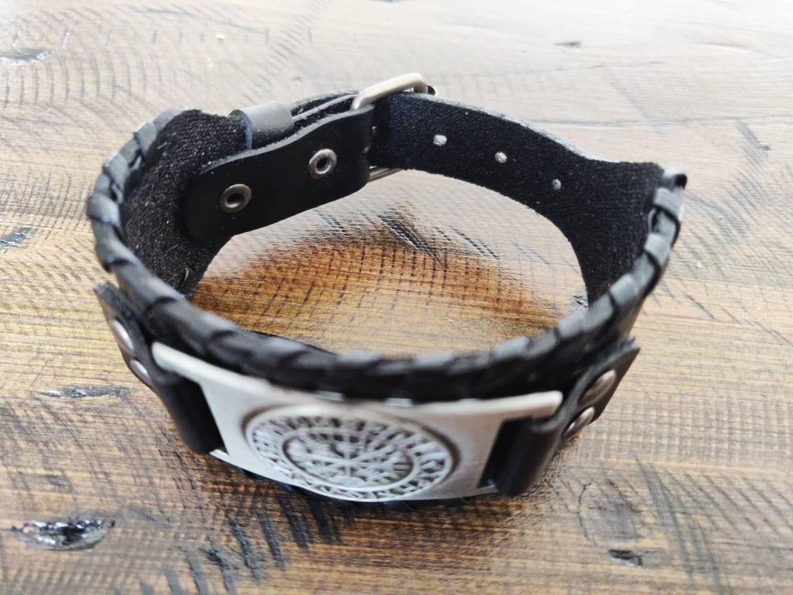 Compass Medieval Rustic Working Compass With Leather Wristband For Hand Antique Maritime Pirate Cosplay Vintage Compass, Navigation Tools - Lazzy Panda