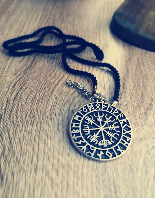 Viking Pendant Necklace For Women Norse Symbol Necklace - Medieval Circle Pendant Necklace Jewelry For Women Medieval Jewelry Gift
